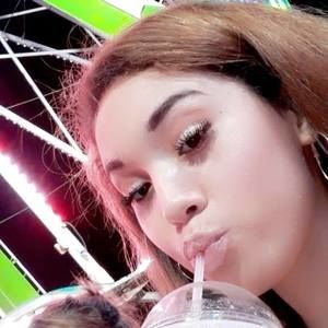 Meet your Posher, Gena